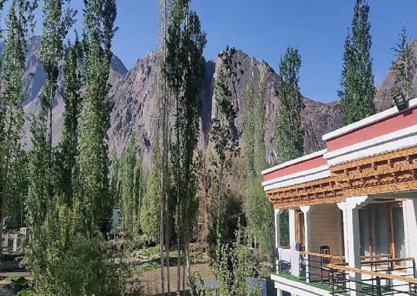 Hotel The Nubra Residency, Hunder Bagian luar foto