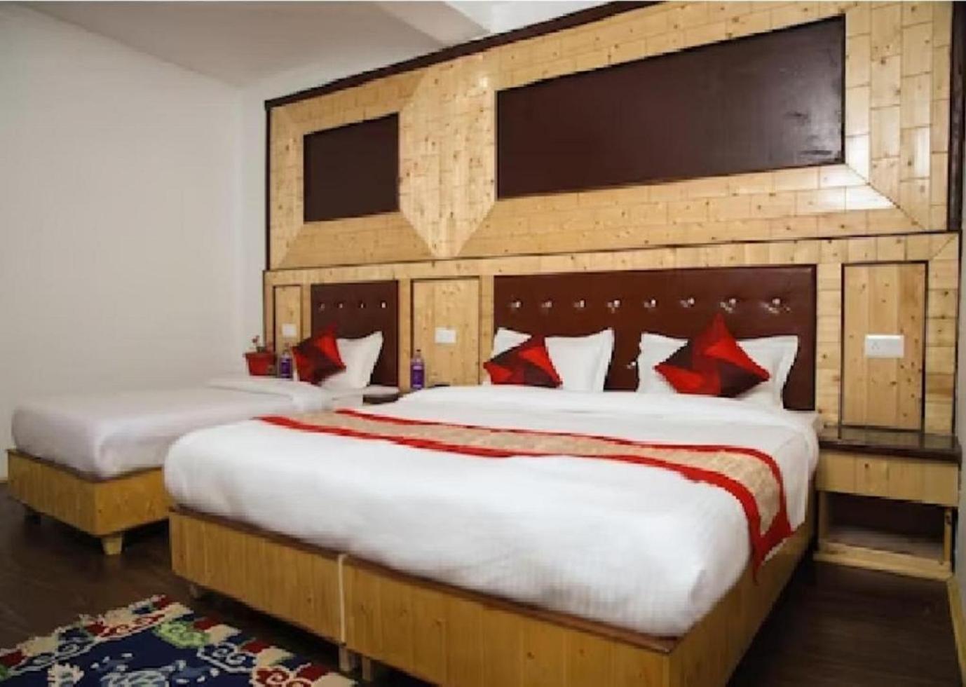 Hotel The Nubra Residency, Hunder Bagian luar foto